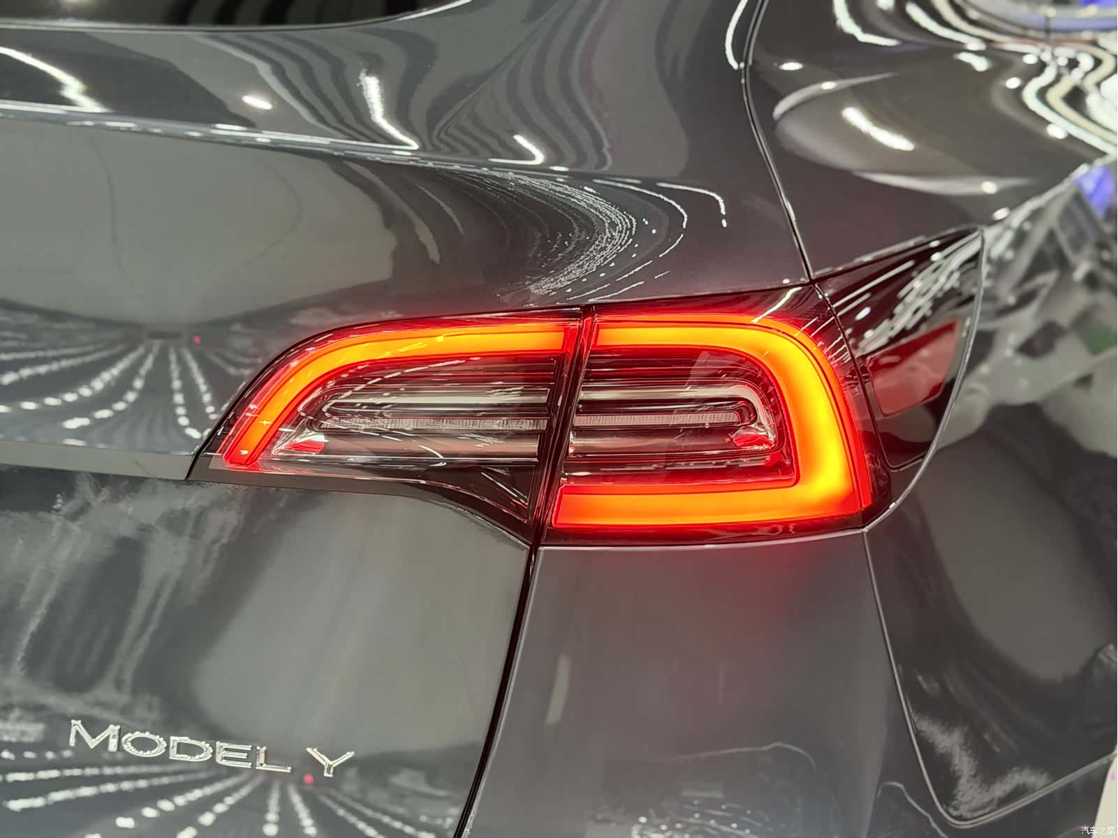 Tesla Model Y, 2022 17