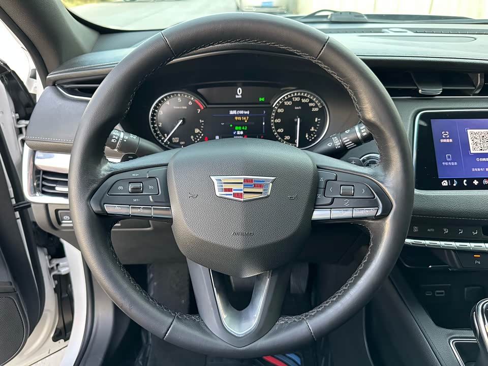Cadillac XT4