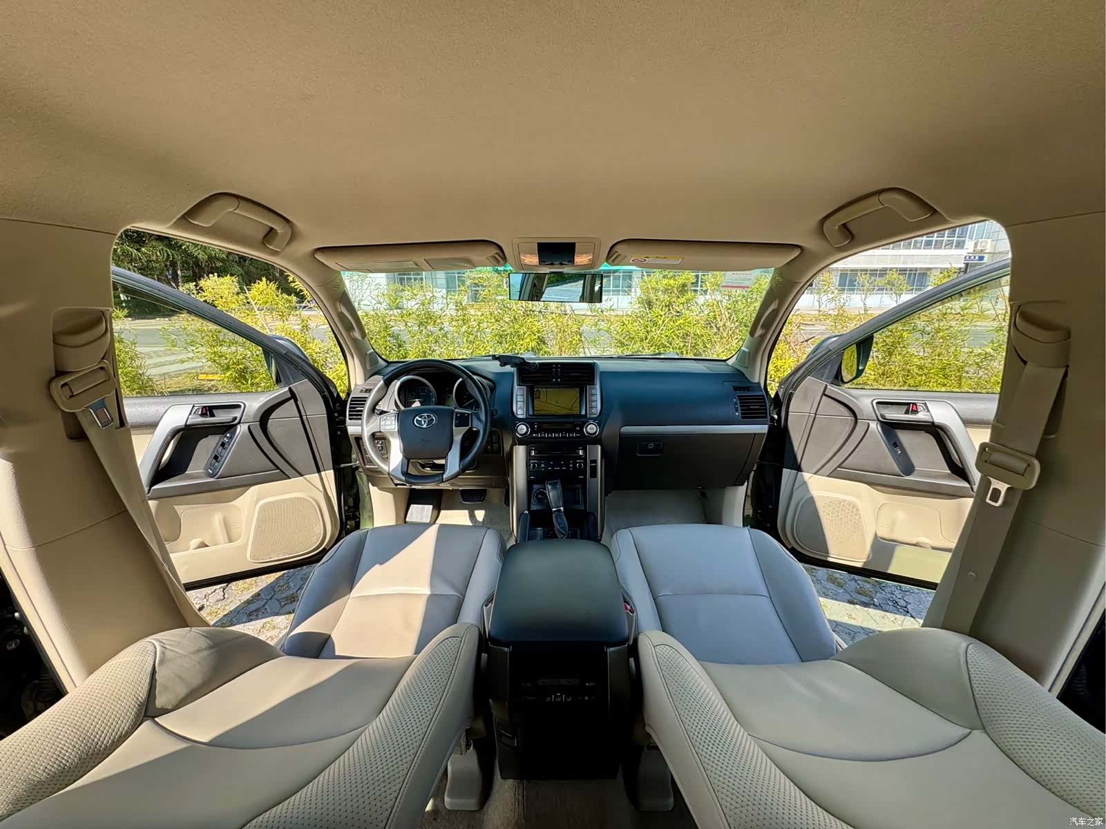 Toyota Prado, 2010 10