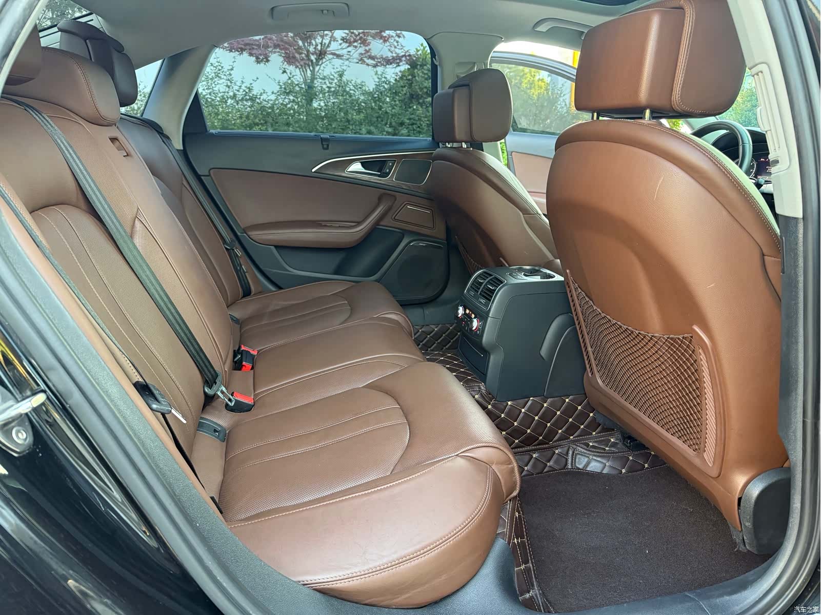 Audi A6L, 2016 11