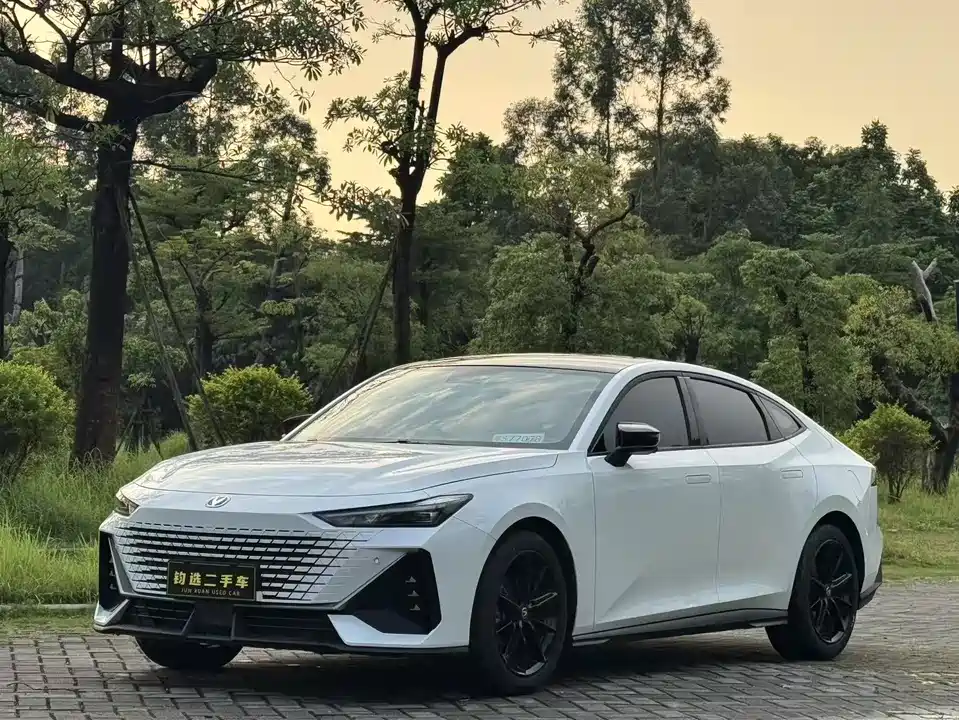 Changan UNI-V