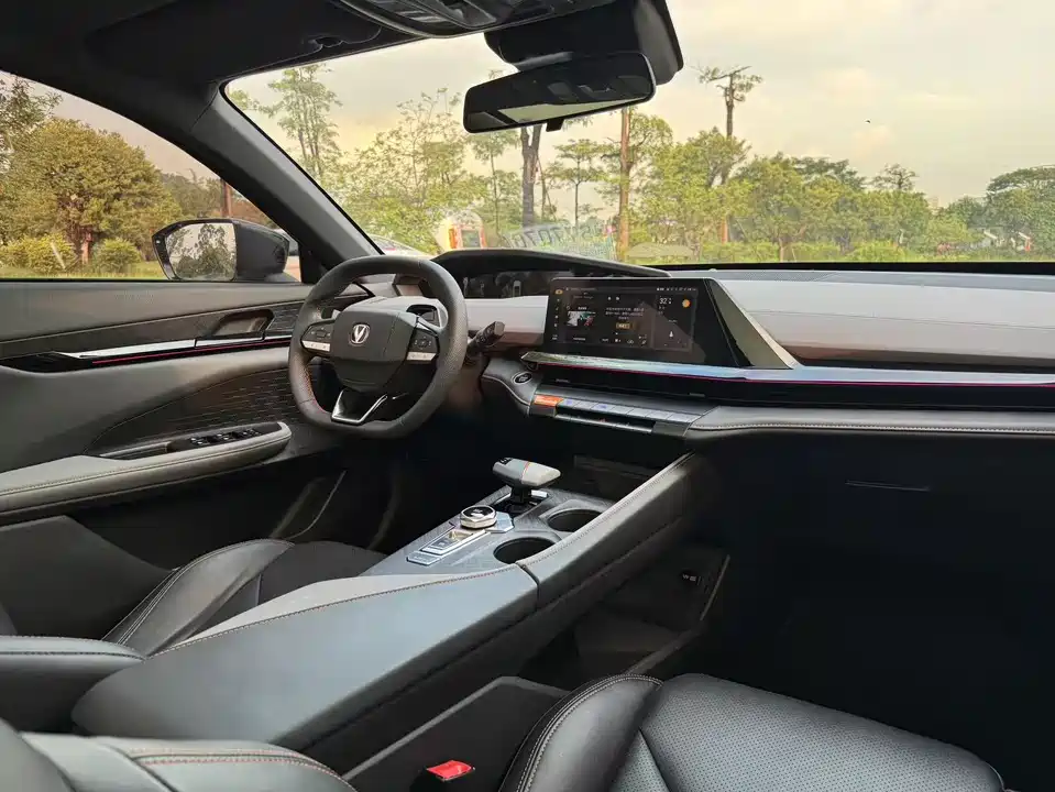 Changan UNI-V