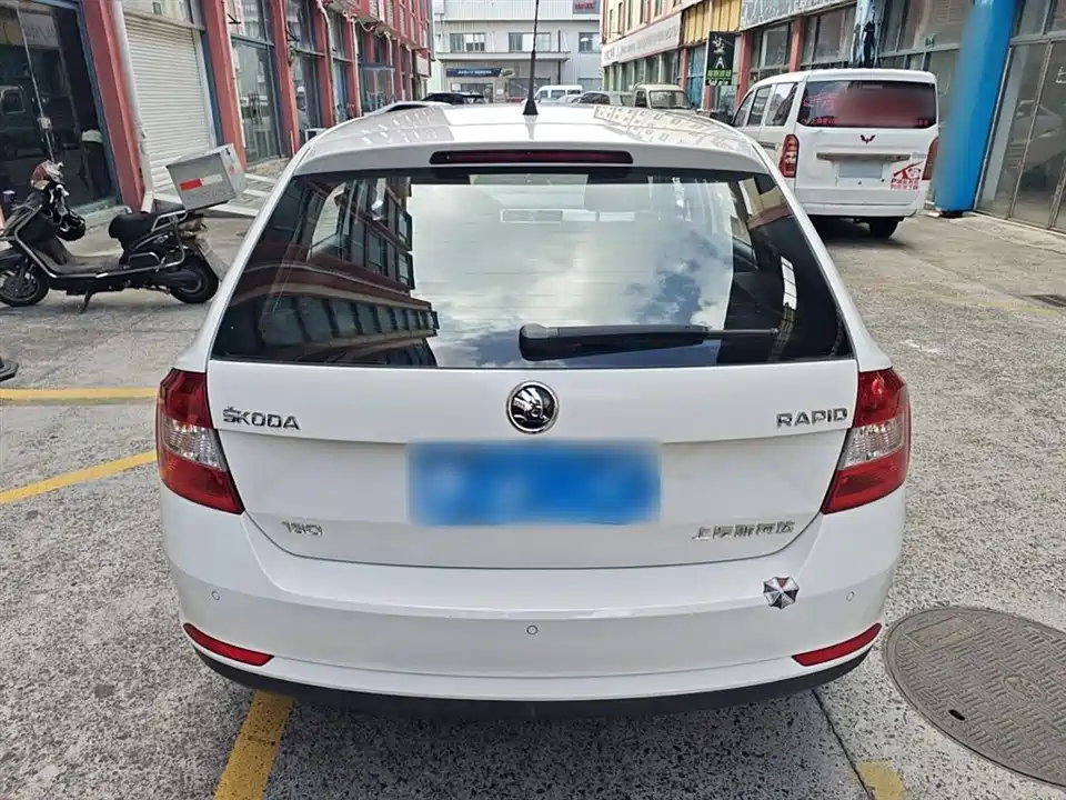 Skoda Xindong