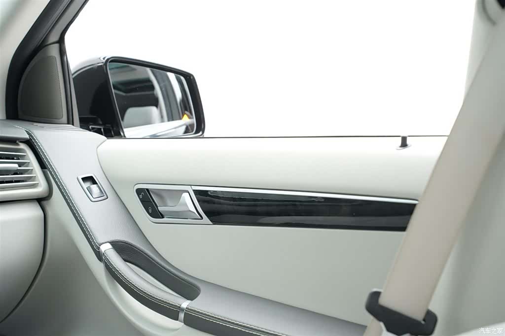 Mercedes-Benz R-Class, 2016 21
