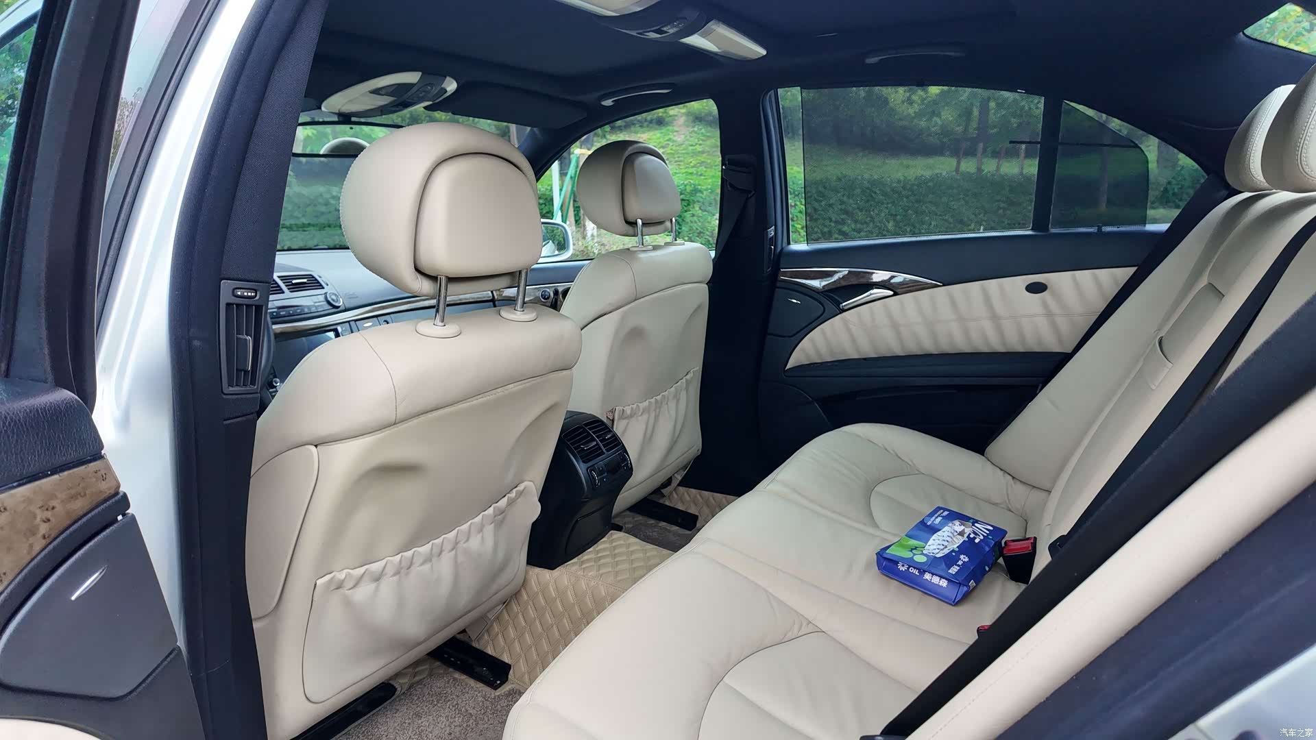 Mercedes-Benz E-Class, 2008 33