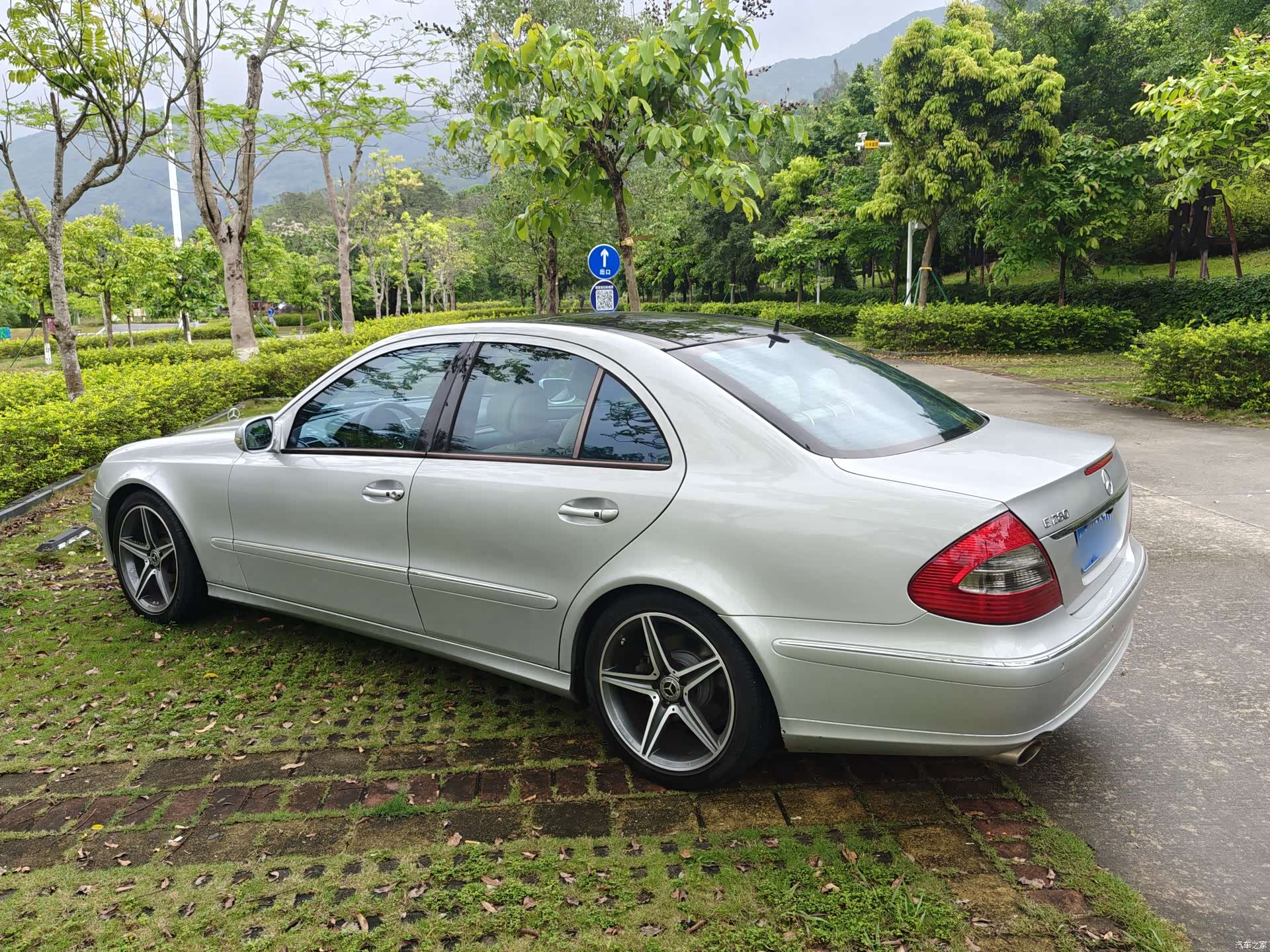 Mercedes-Benz E-Class, 2008 54