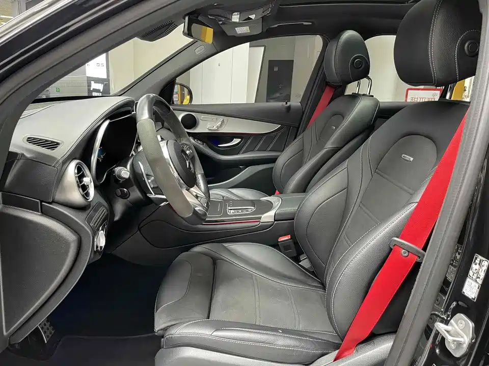 Mercedes-Benz GLC AMG