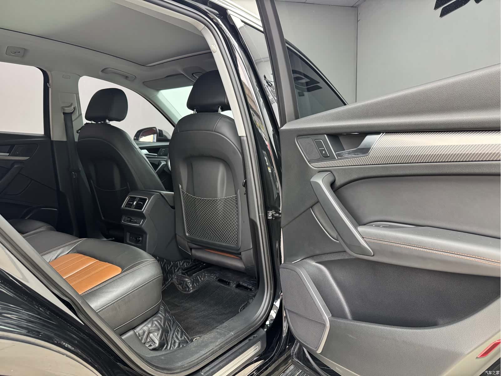 Audi Q5L, 2020 11