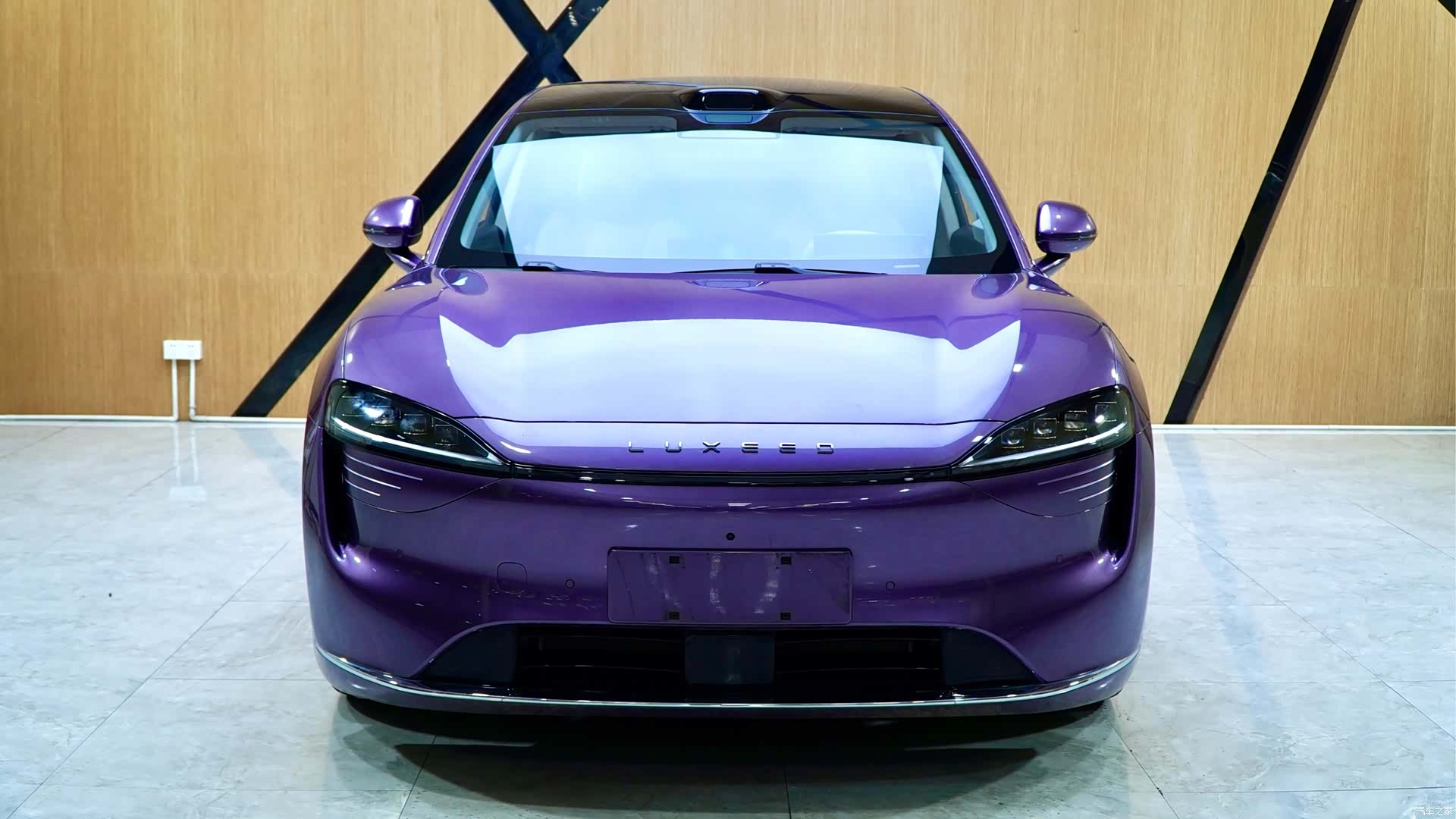 Luxeed R7, 2025 2