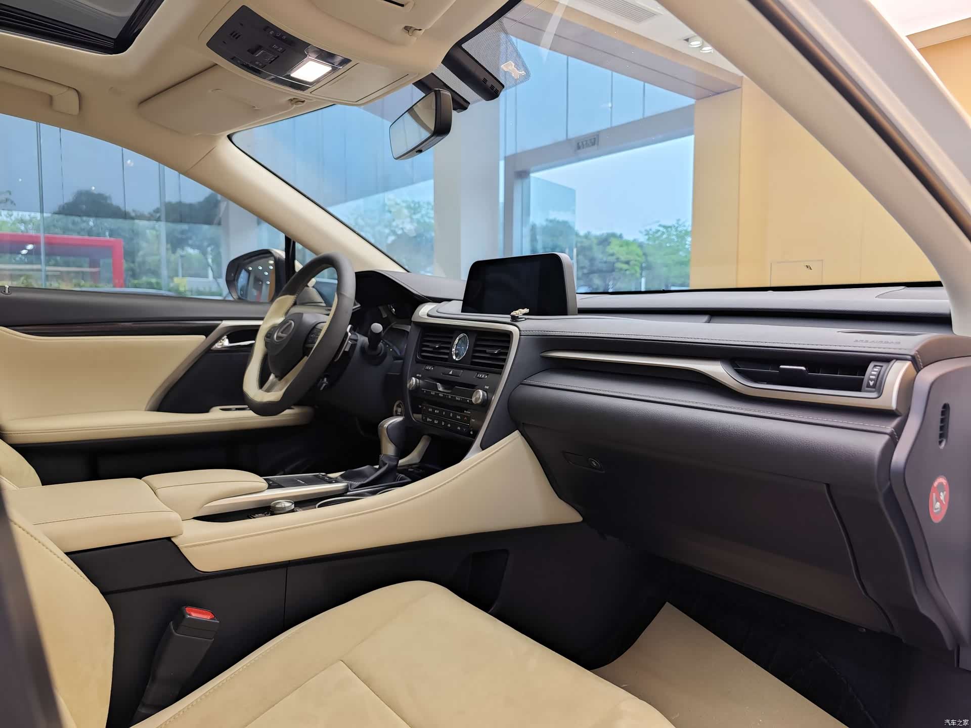 Lexus RX, 2022 35