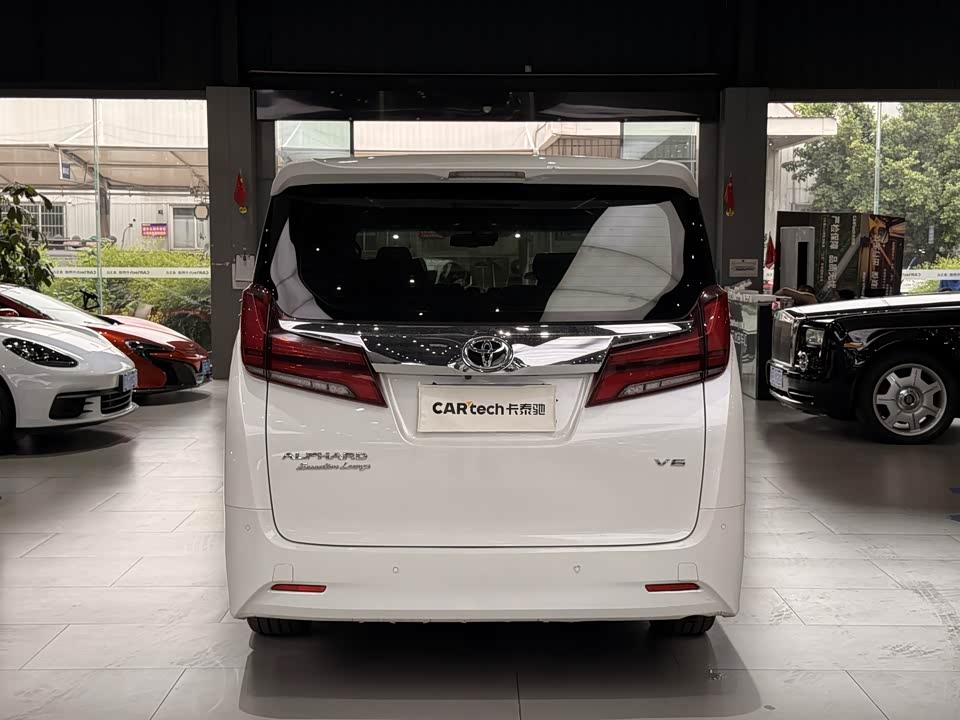 Toyota Elfa Toyota Elfa
