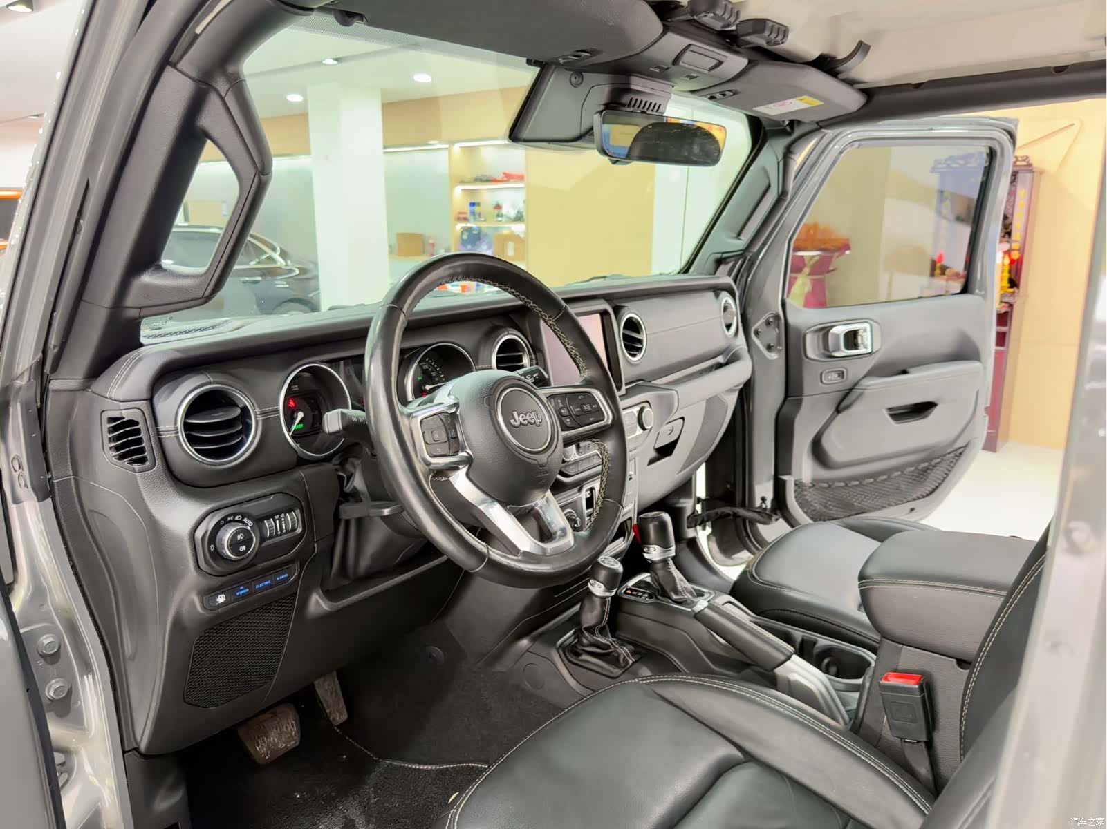 Jeep Wrangler, 2022 4