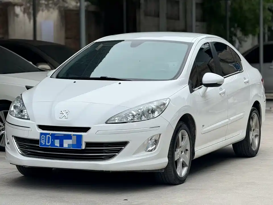 Peugeot 408