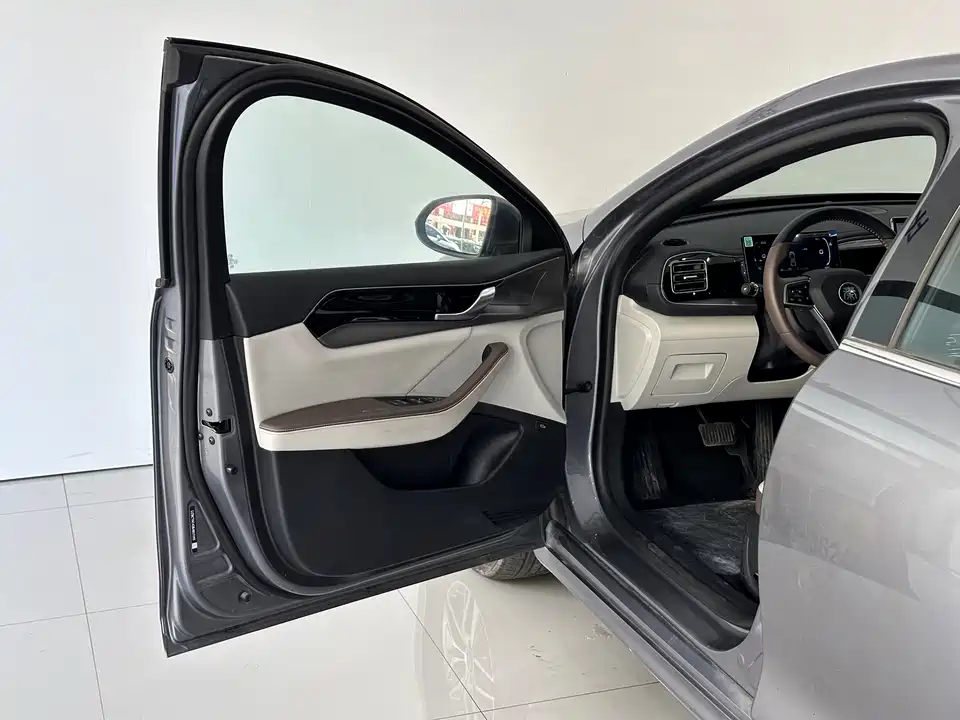 BYD Qin Yuan