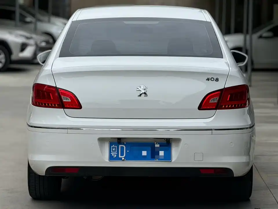Peugeot 408
