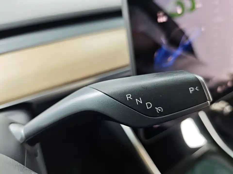 Tesla Model 3 Tesla Model 3