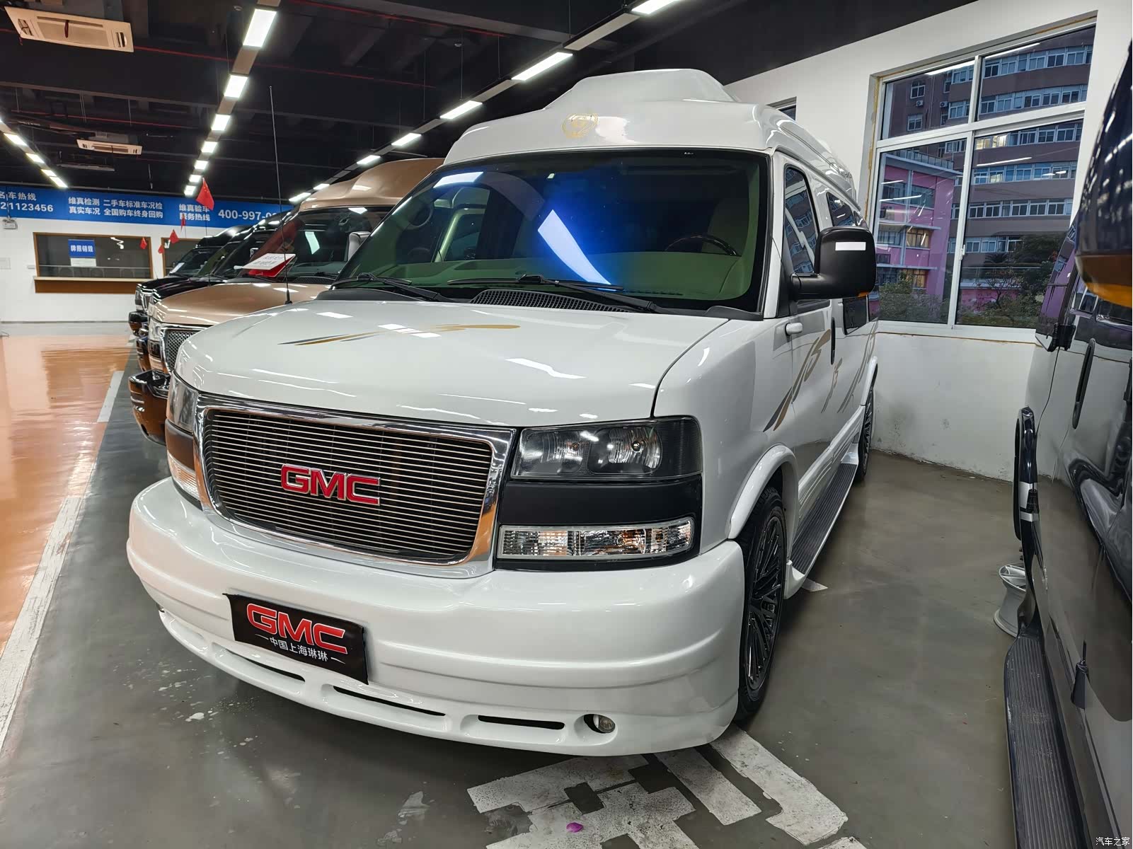 GMC SAVANA, 2011 3