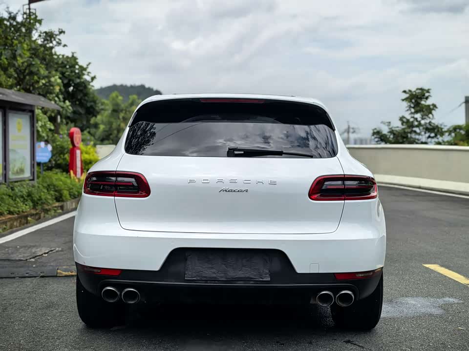 Porsche Macan