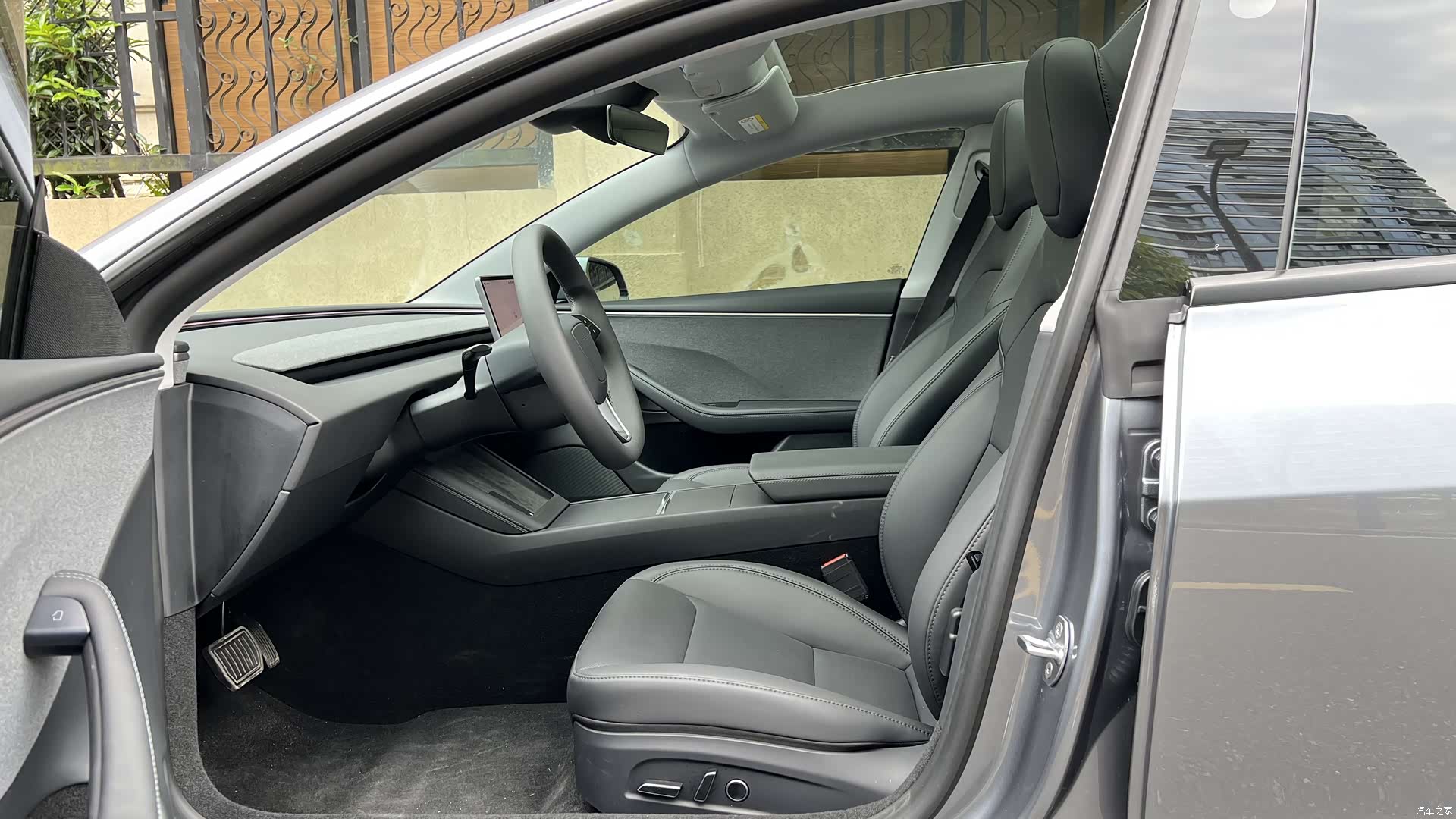 Tesla Model 3, 2026 8