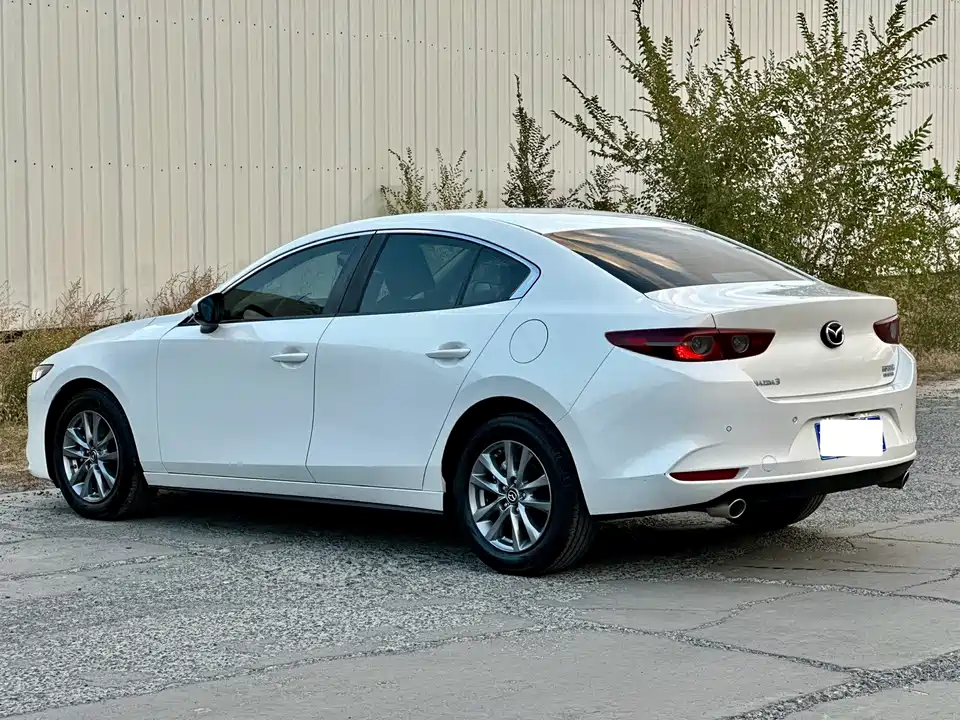 Mazda 3 Angkesaila