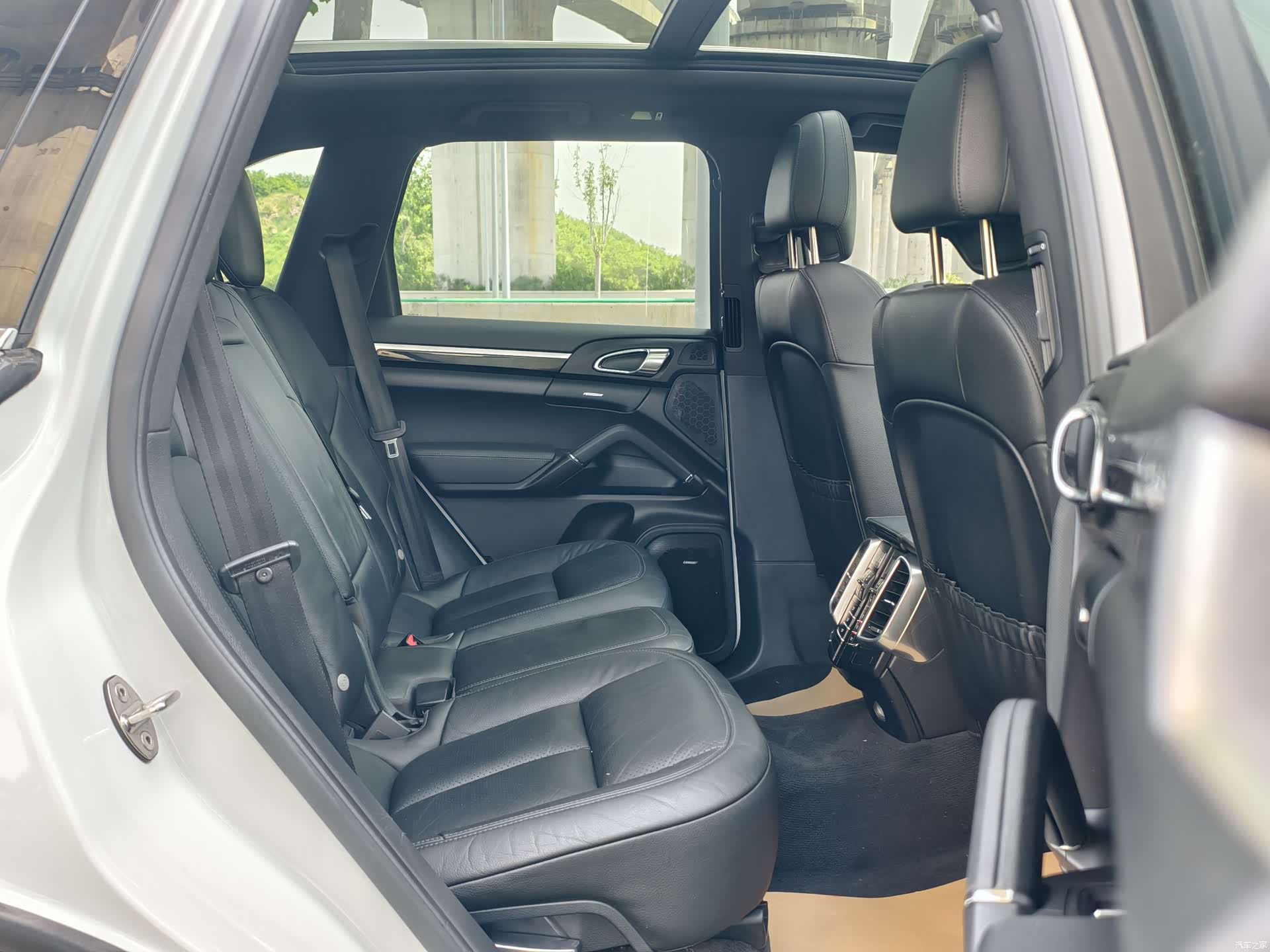 Porsche Cayenne, 2016 9