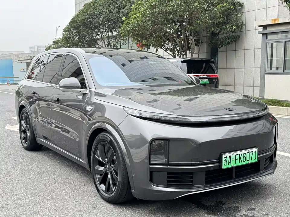 Li Auto Ideal L8