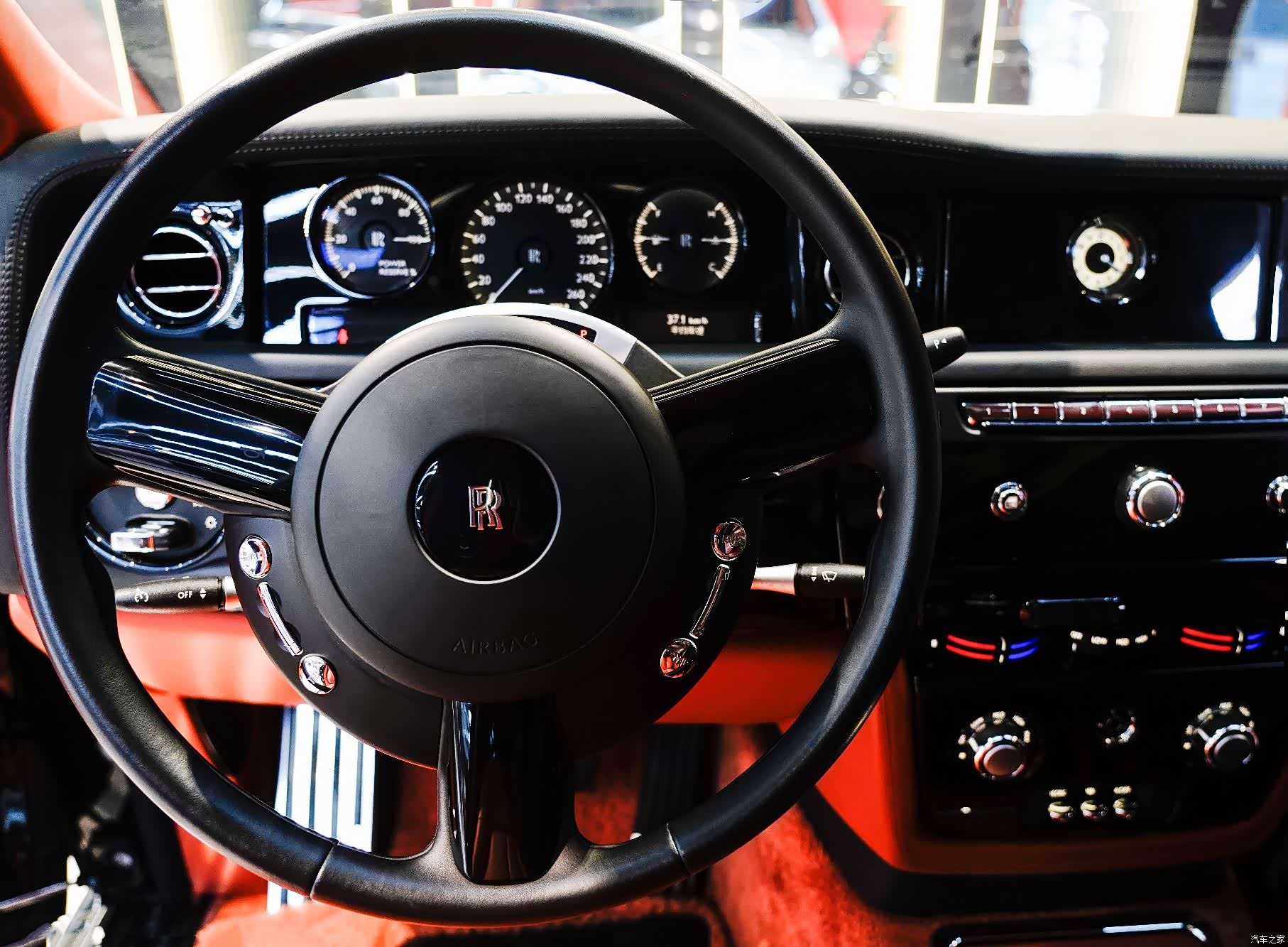 Rolls-Royce Phantom, 2014 15