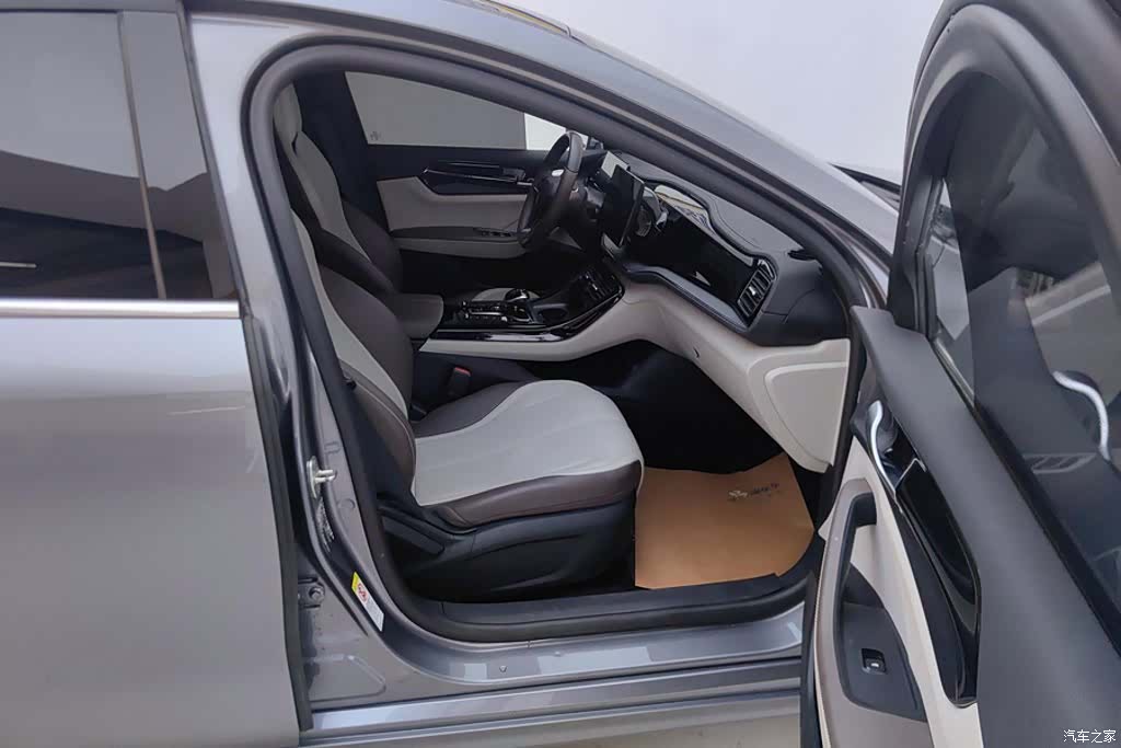 BYD Qin, 2024 8