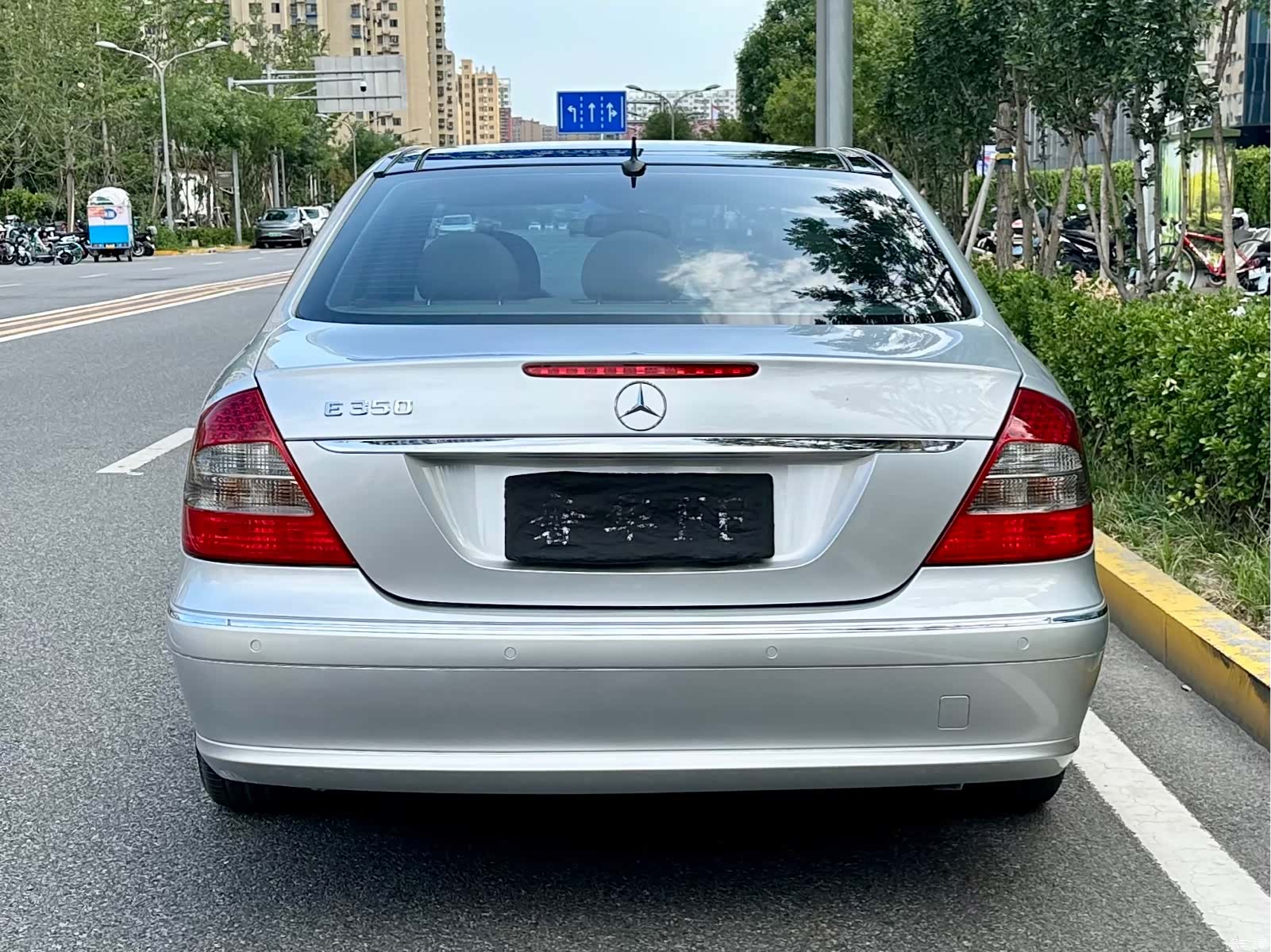 Mercedes-Benz E-Class, 2009 4
