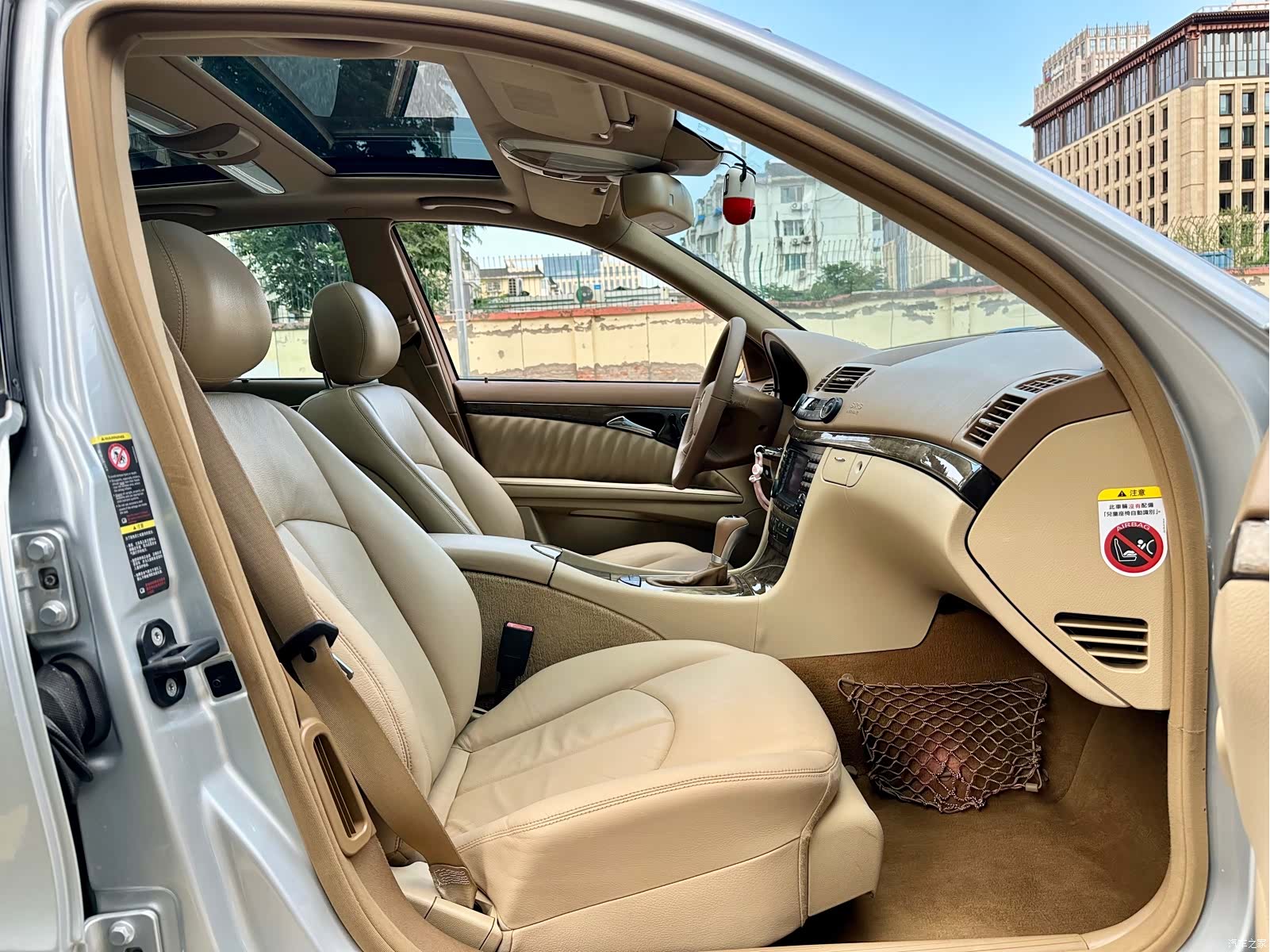 Mercedes-Benz E-Class, 2009 16