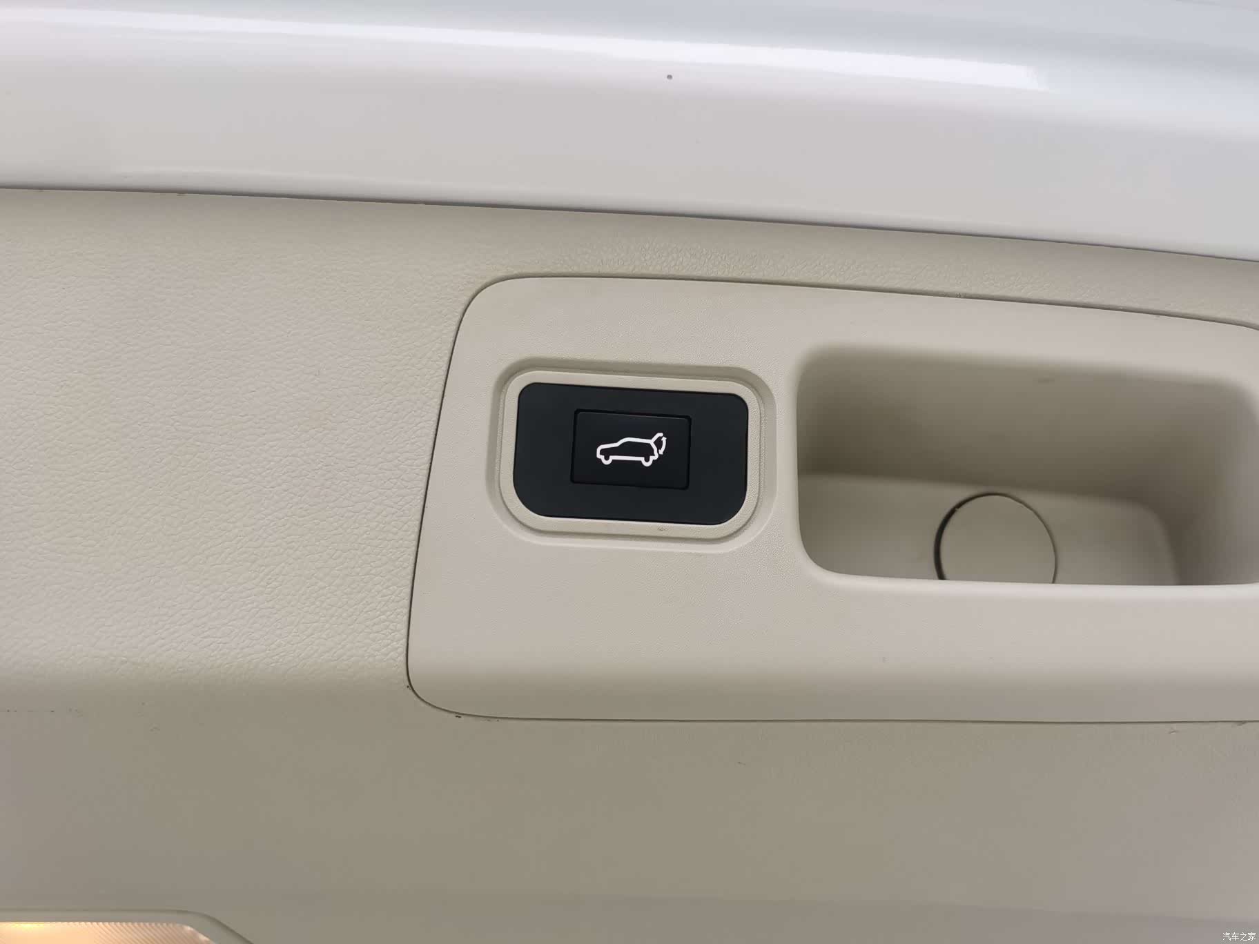 Buick GL8, 2020 9