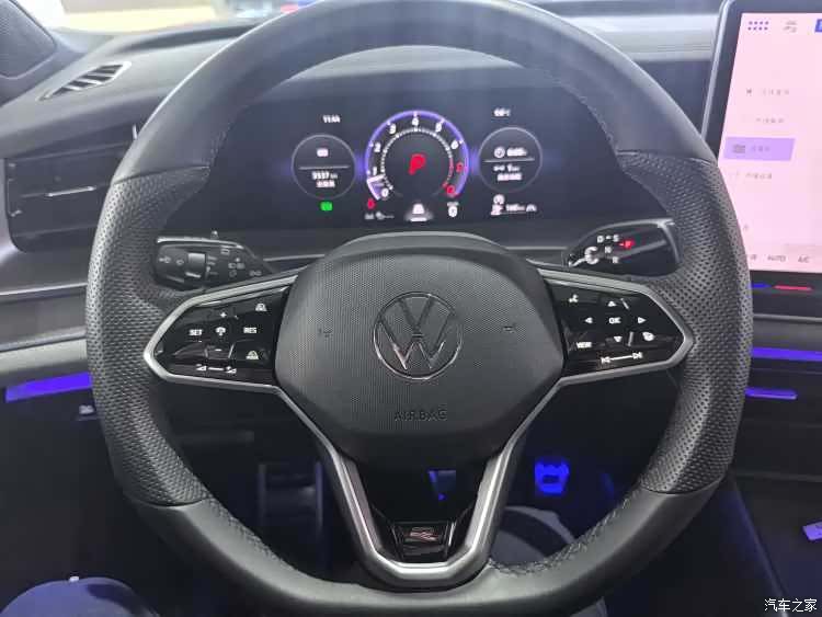 Volkswagen Tayron, 2025 все фото