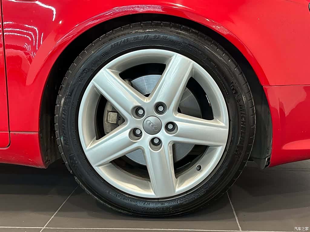 Audi A4, 2008 14