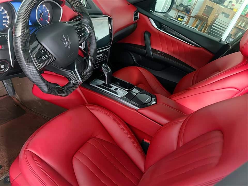 Maserati Ghibli Maserati Ghibli