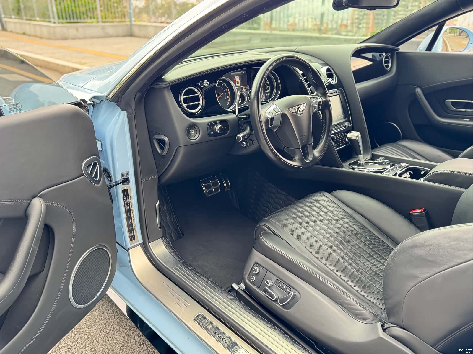Bentley Continental GT, 2019 12