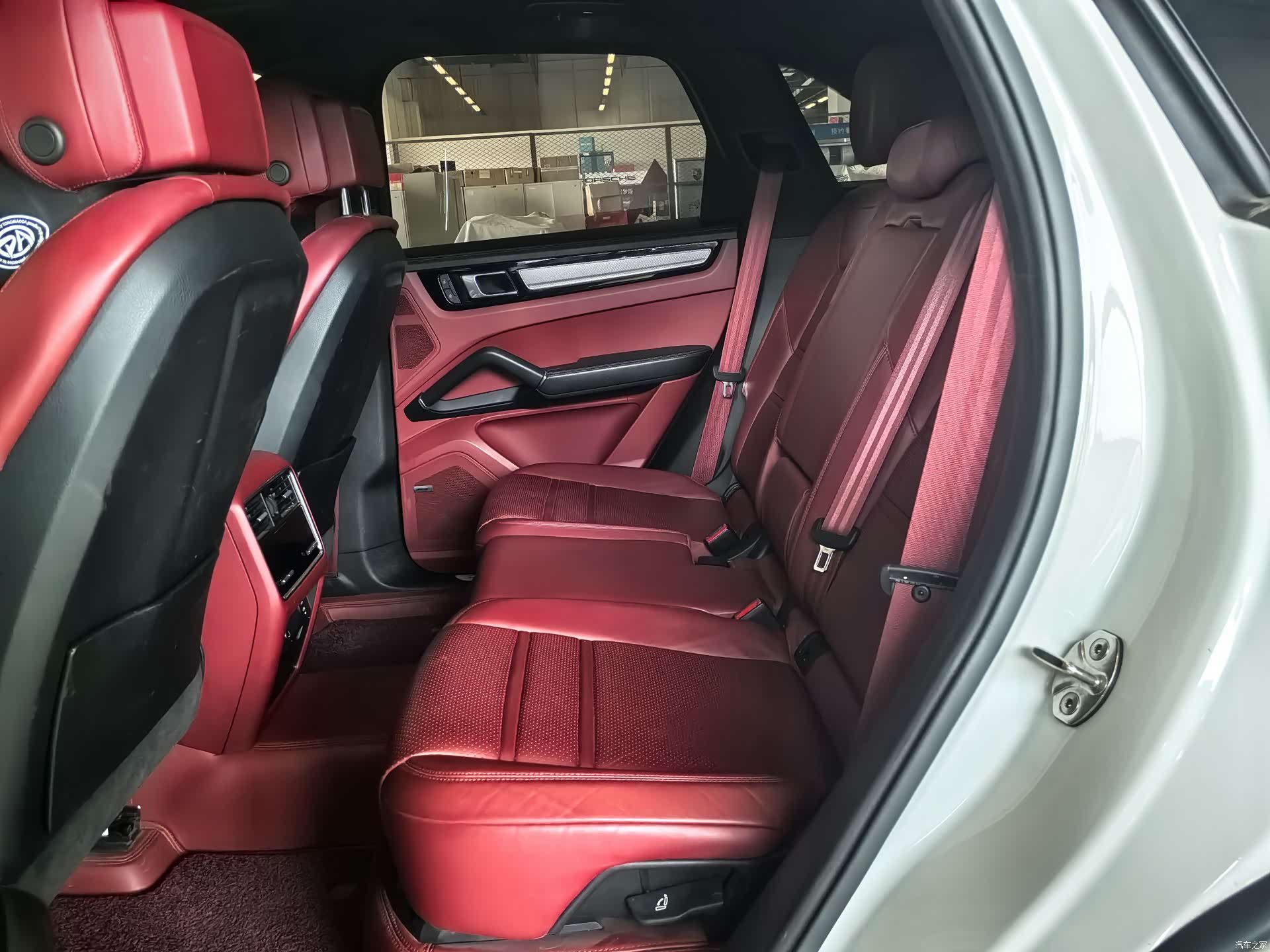 Porsche Cayenne, 2023 12