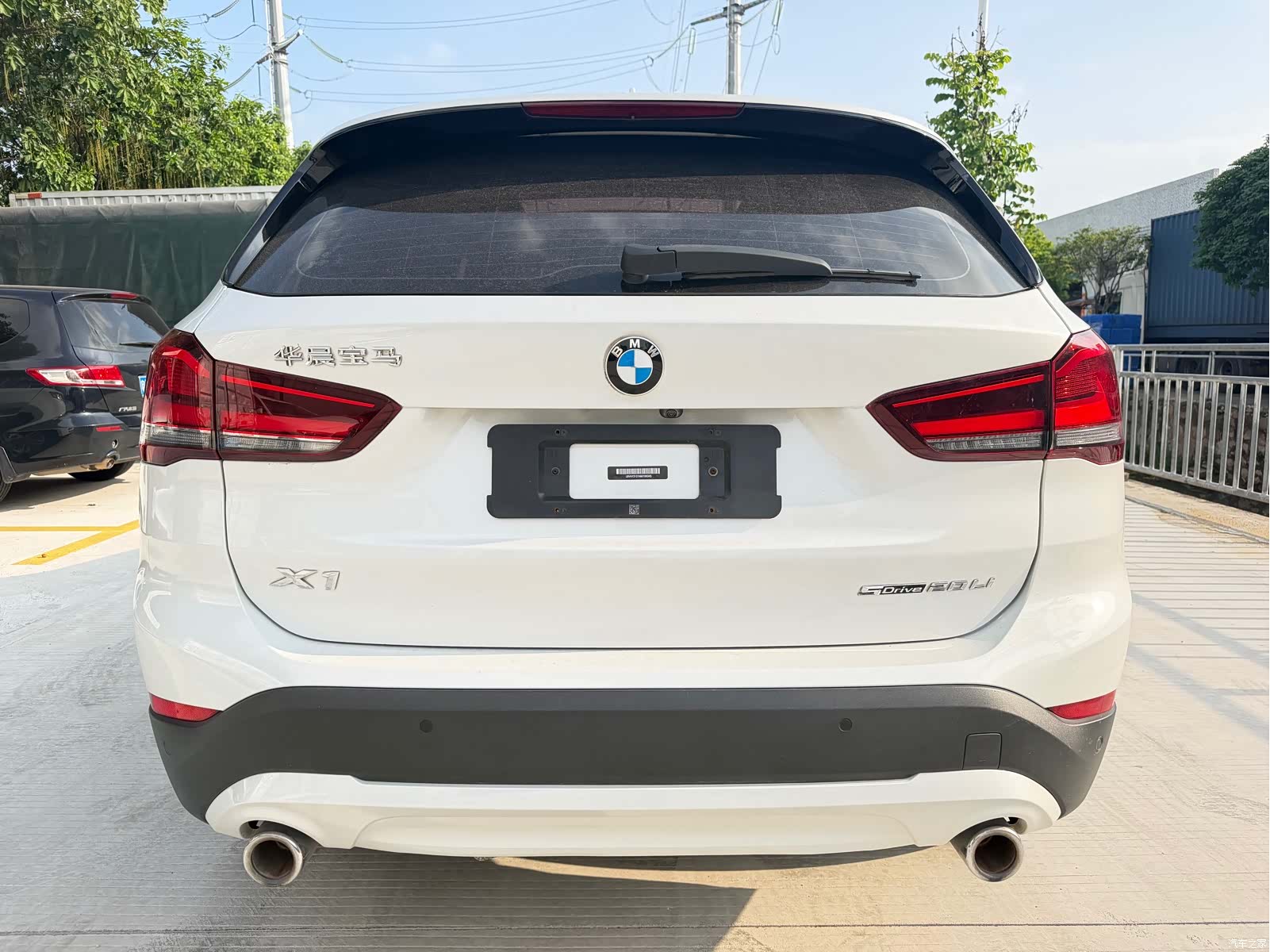 BMW X1, 2021 все фото