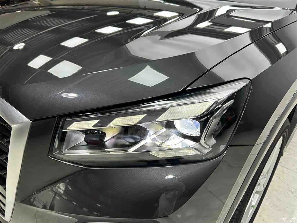 Audi Q2L, 2023 17