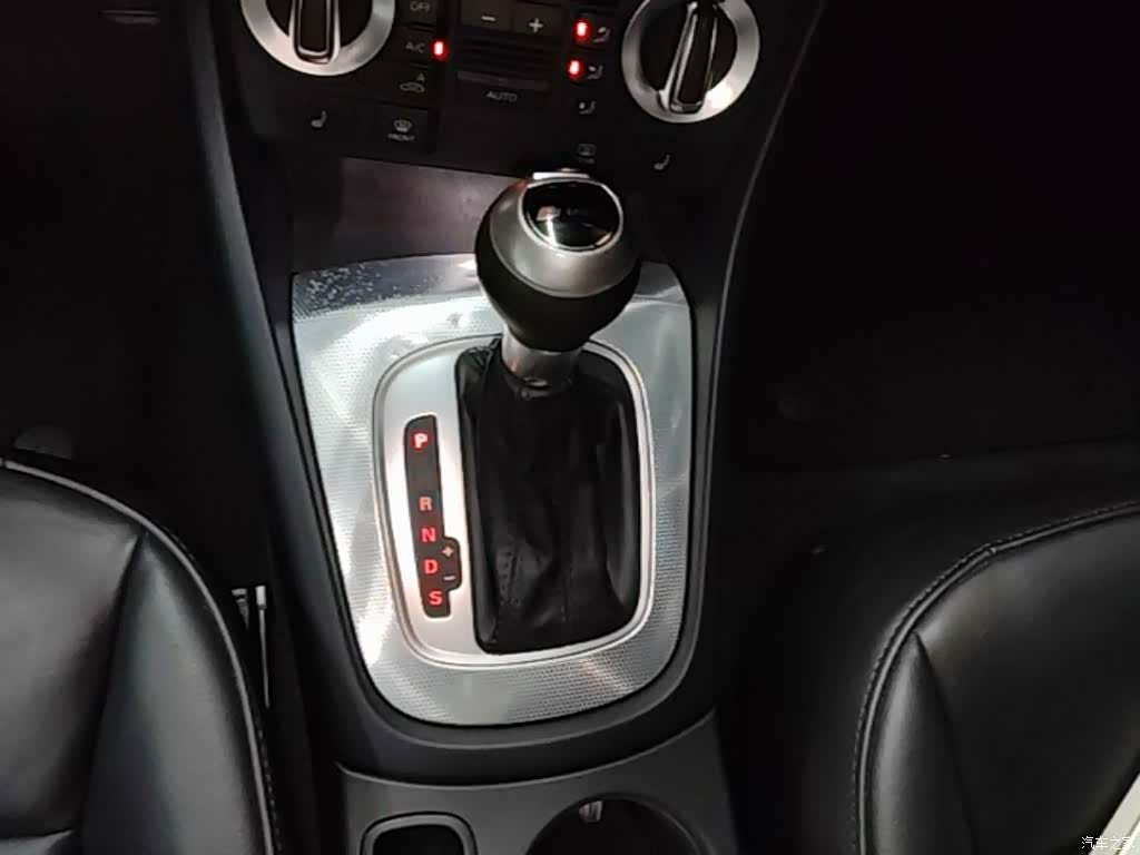 Audi Q3, 2015 14