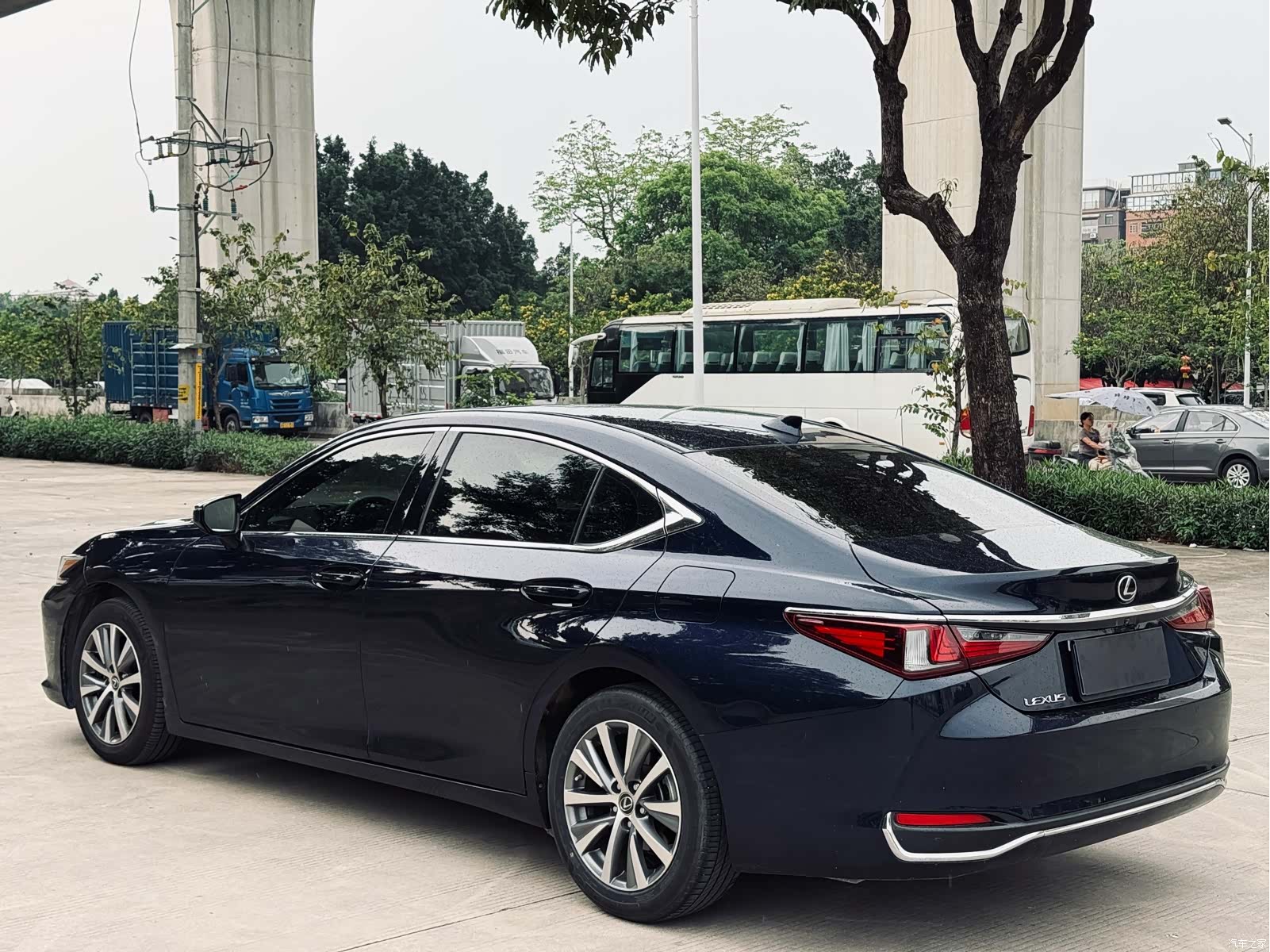 Lexus ES, 2019 4