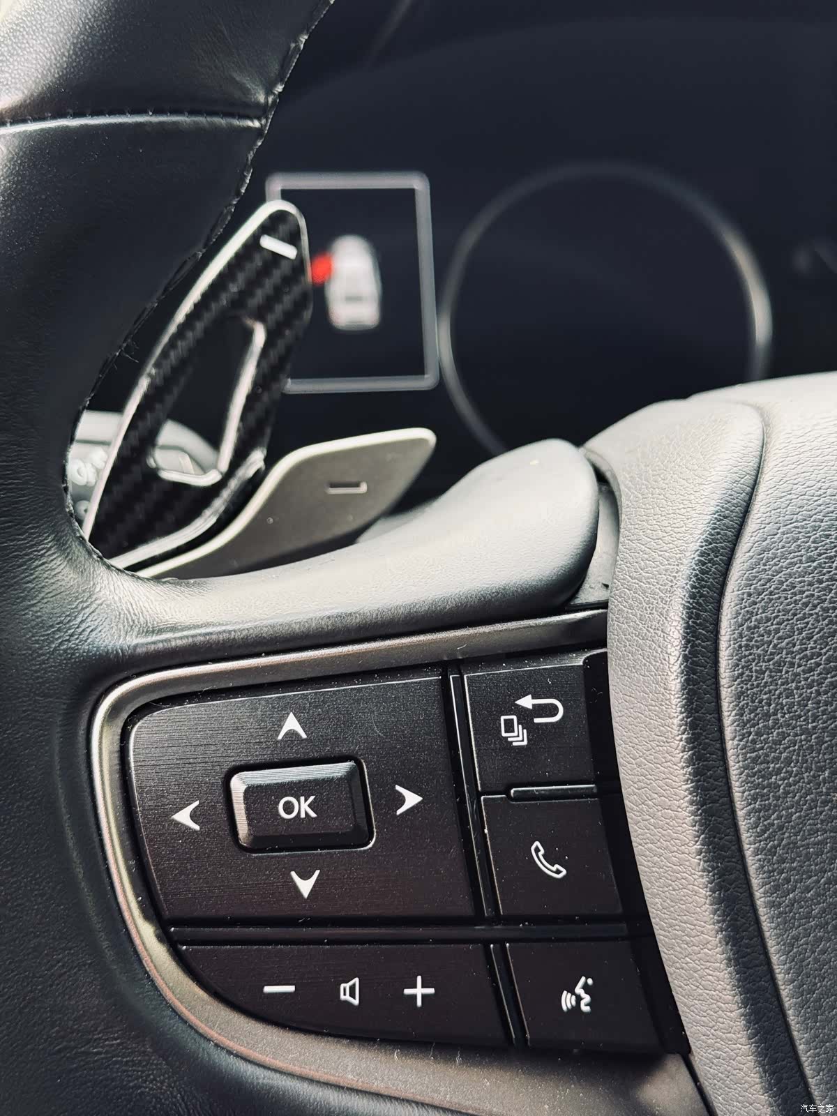 Lexus ES, 2019 18
