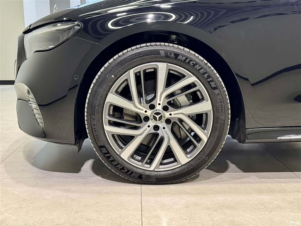 Mercedes-Benz E-Class, 2026 9