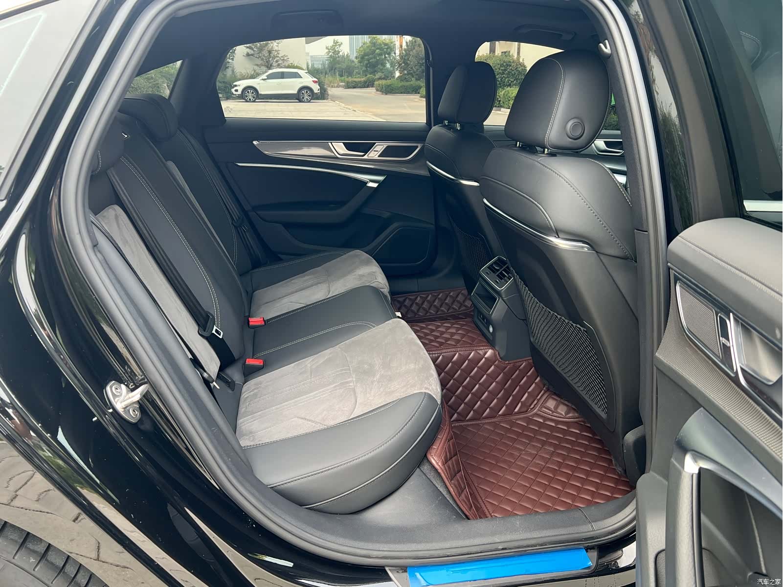 Audi A6L, 2023 13