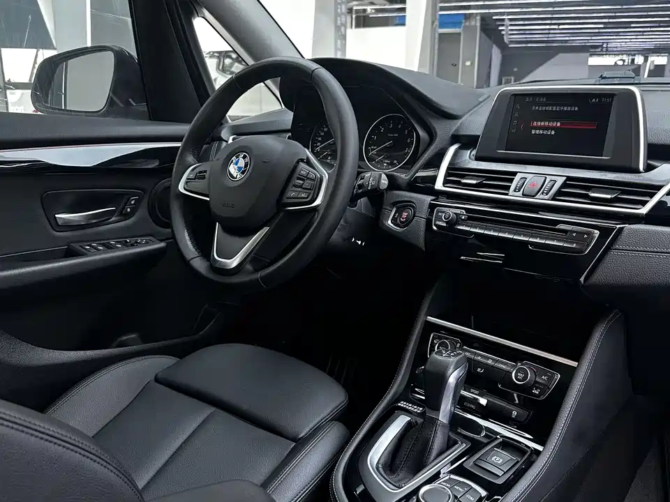 BMW 2 series station wagon