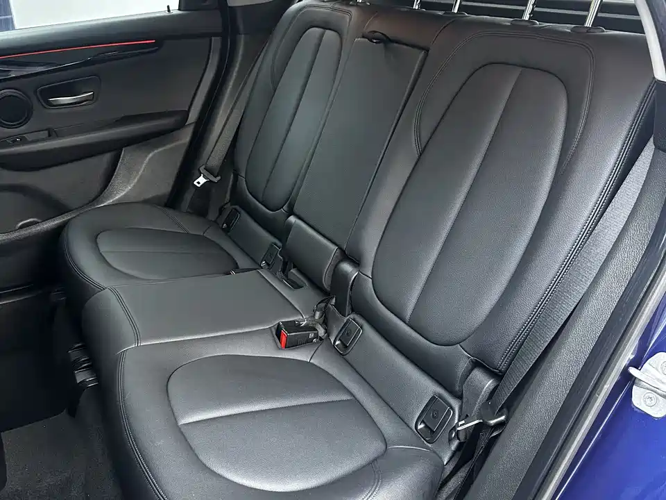 BMW 2 series station wagon