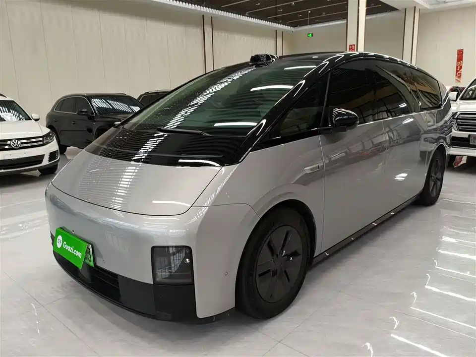 Li Auto Ideal MEGA