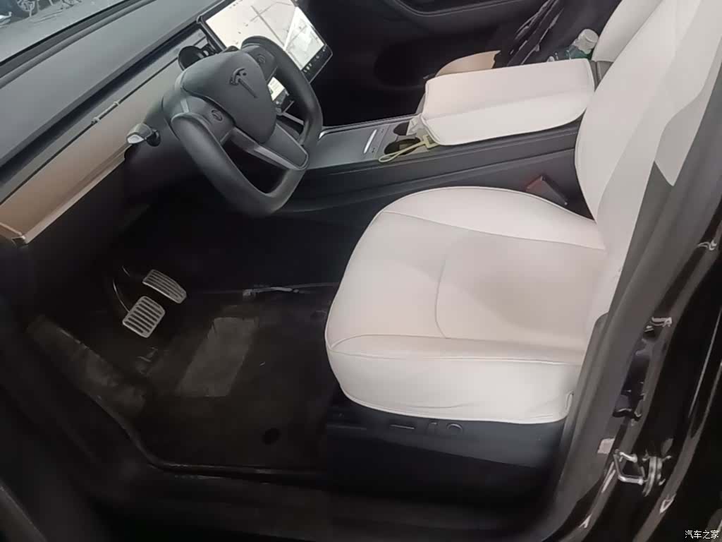 Tesla Model Y, 2021 15