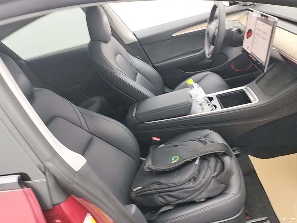 Tesla Model 3, 2022 25