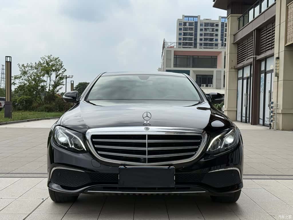 Mercedes-Benz E-Class, 2019 3