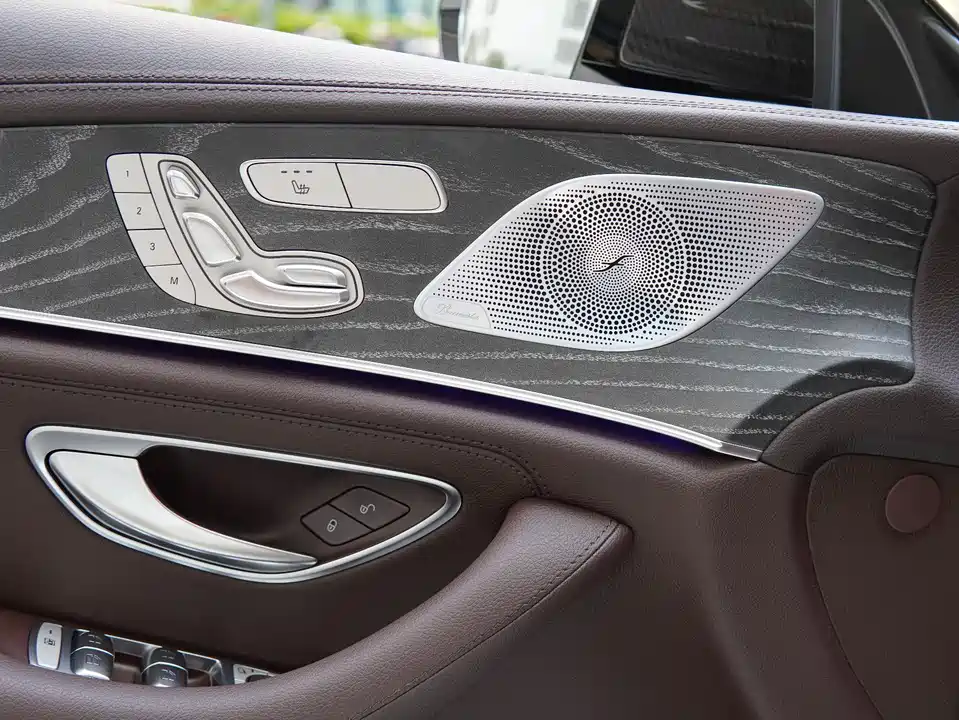 Mercedes-Benz CLS Mercedes-Benz CLS